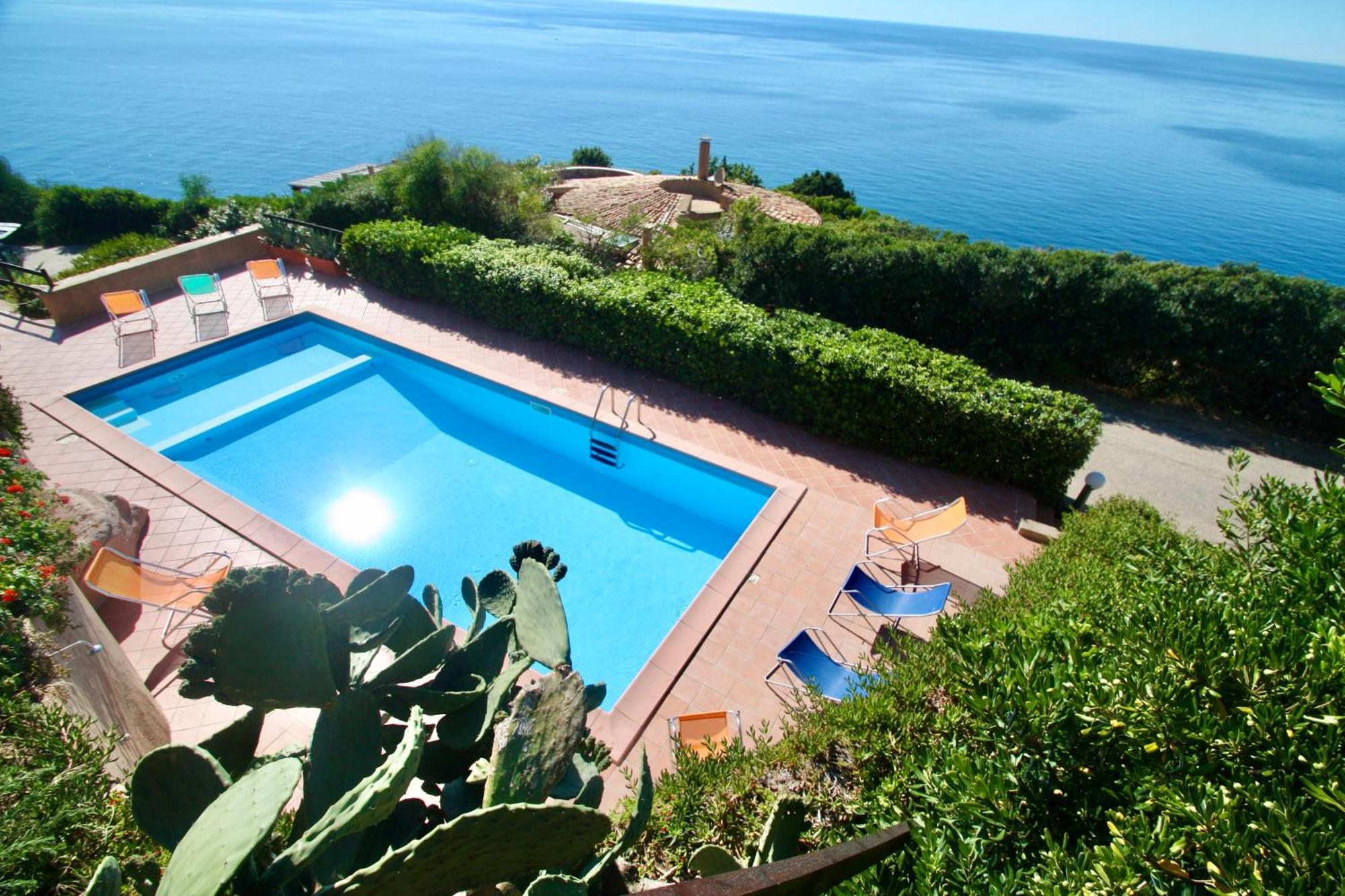 Isa-Residence With Swimming-Pool In Costa Paradiso, Apartments 6 Beds With Private Outdoor Area Exterior photo